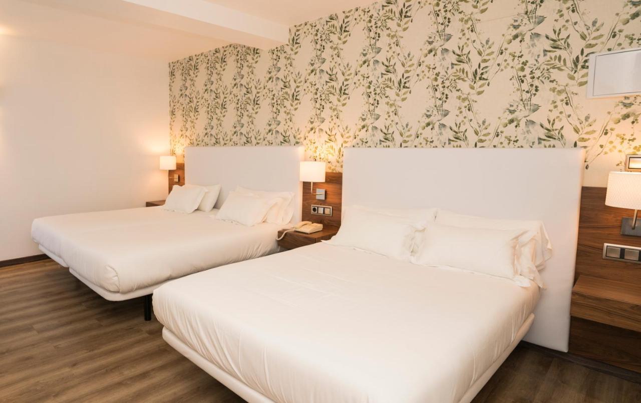 Hotel Piramide Portonovo Pokoj fotografie